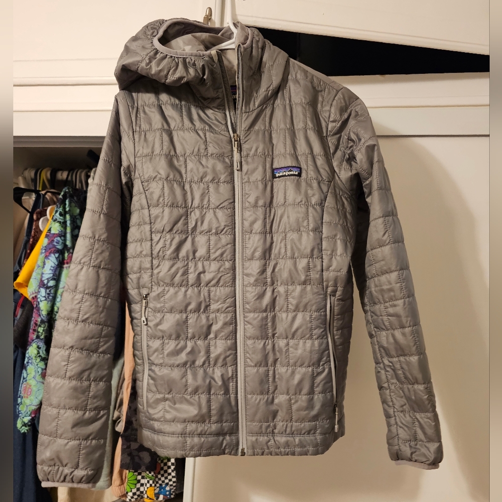 Patagonia Womens Nano Puff Hoody